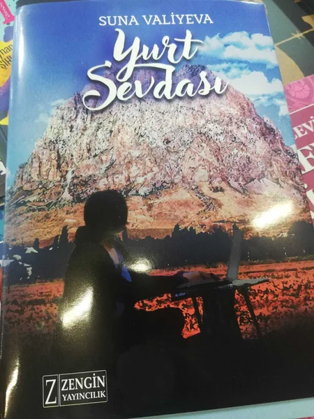 İstanbulda “Yurt sevdası” kitabının təqdimatı olub