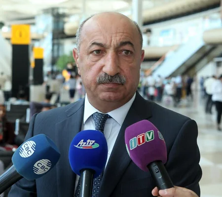 Nazirlik daha 25 nəfər sağlamlıq imkanları məhdud uşağı Türkiyəyə müalicəyə göndərib
