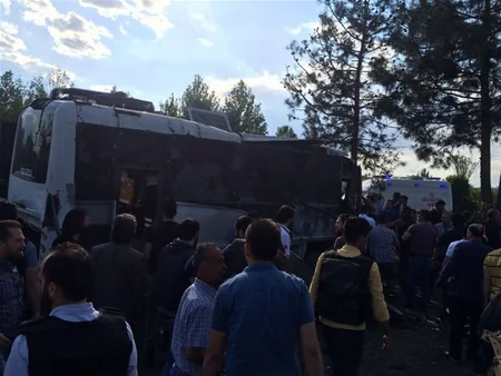 ​Türkiyədə terror aktı nəticəsində 3 nəfər ölüb, 45 nəfər yaralanıb - YENİLƏNİB 2 - VİDEO