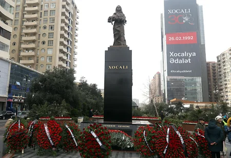Gianni de Biasi visits memorial to Khojaly genocide victims