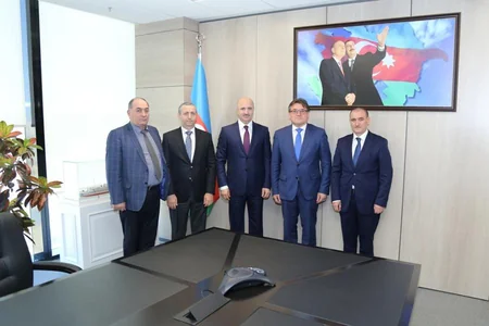 Rusiya Dəniz Gəmiçiliyi Registrinin nümayəndələri AXDG-də olublar