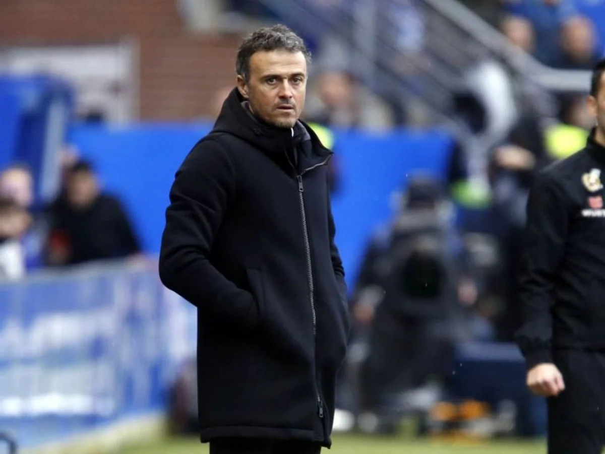 Luis Enrike Barselonanı tərk edir