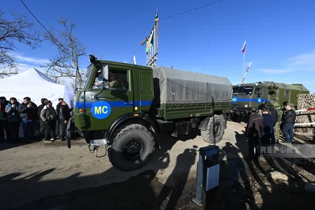 На дороге Шуша-Ханкенди вновь созданы условия для проезда автомобилей российских миротворцев - ВИДЕО