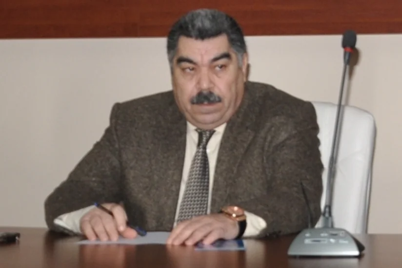 Milli Məclisin deputatı: Atamın büstü sovet dövründə qoyulub, qızıl suyuna da salınmayıb