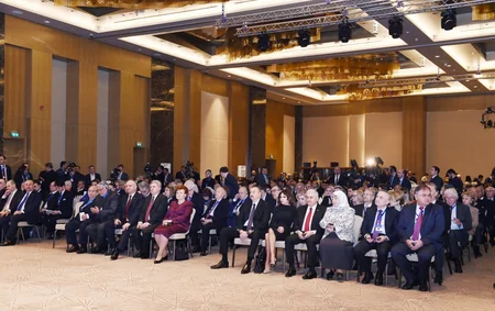 Mehriban Əliyeva Nizami Gəncəvi Beynəlxalq Mərkəzinin qızıl medalı ilə təltif edilib - YENİLƏNİB-2