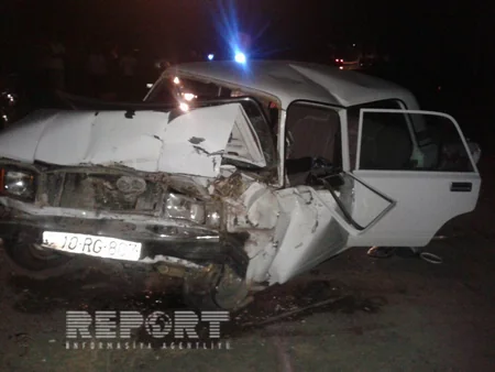 ​Göyçayda yol qəzası baş verib, iki nəfər xəsarət alıb - FOTO