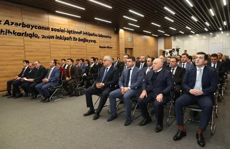 Azərbaycanda kapital bazarı ilə bağlı ictimai müzakirə təşkil olunub