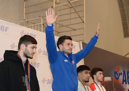 Azərbaycan boksçuları Bakıdakı beynəlxalq turnirdə 21 medal qazanıb