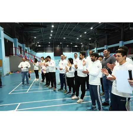 İdman müəllimləri üçün nəzərdə tutulmuş badmintonla bağlı kursa yekun vurulub