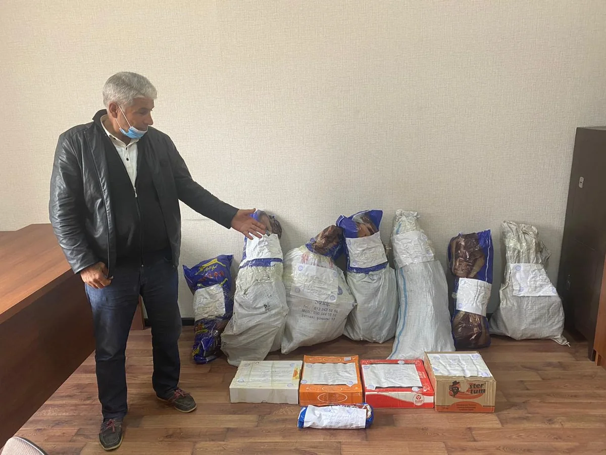 На Абшероне коноплевода задержали за работой