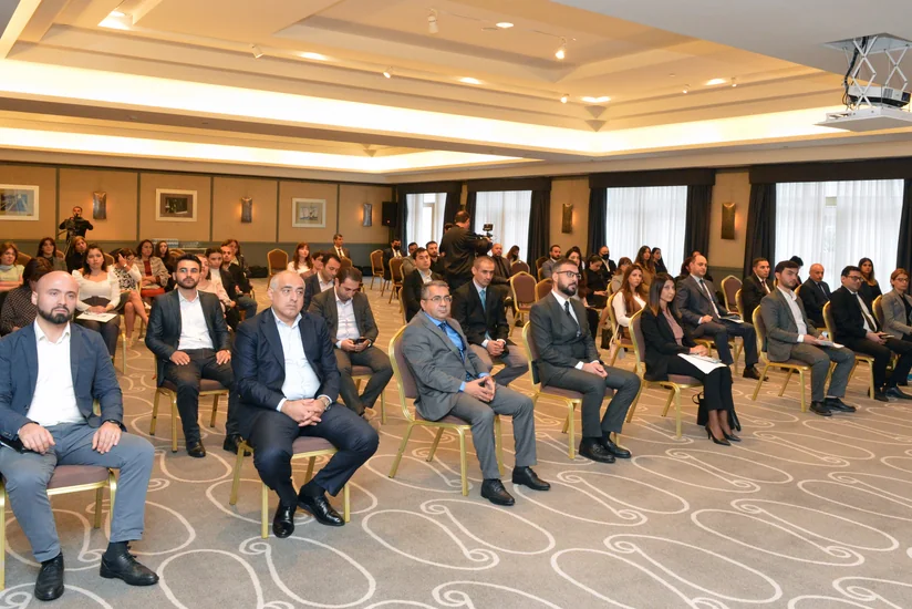 Vergi, gömrük və hesabatlılıq qanunları ilə bağlı layihə təqdim edilib