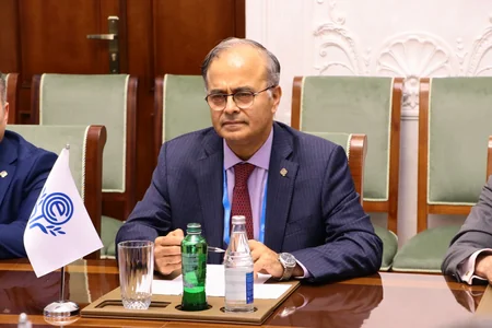 Кямран Алиев встретился с генсеком ОЭС