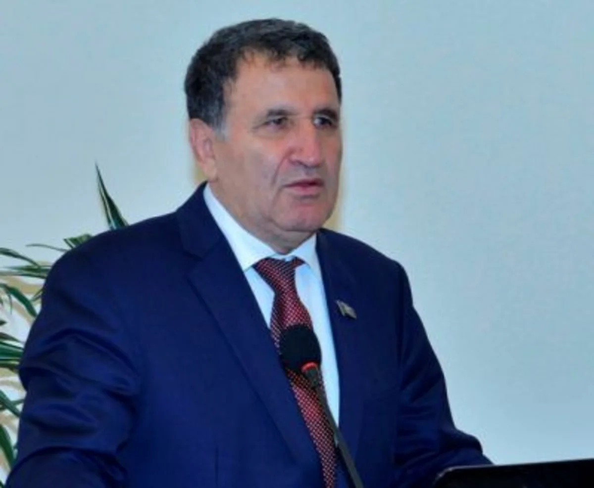 Azərbaycanda bütün tələbələrə kredit verilə bilər
