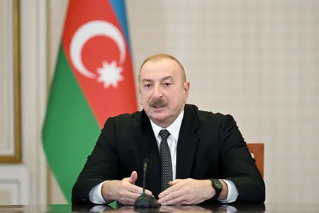 İlham Əliyev təyyarə qəzasında həlak olan ekipaj heyətinin ailə üzvləri və sağ qalan bələdçilərlə görüşüb - YENİLƏNİB