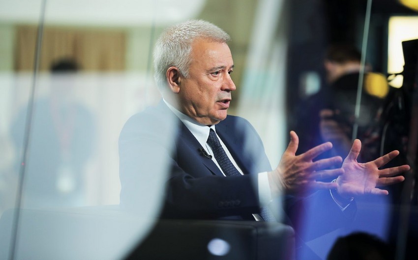 Vahid Ələkbərov: “2019-cu ildə OPEC+ çərçivəsində neft hasilatının azaldılmasından danışmaq hələlik tezdir”