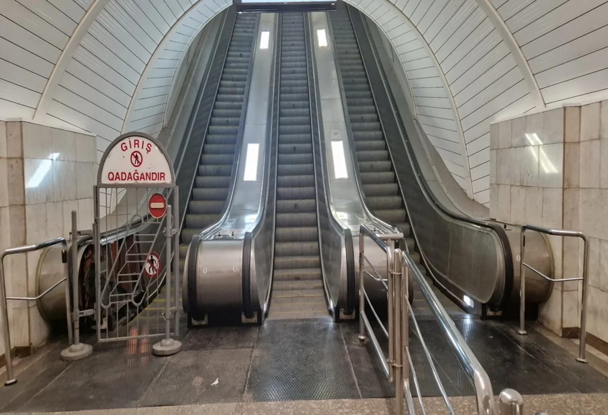 “Cəfər Cabbarlı” metrostansiyasında eskalatorun əsaslı təmirinə başlanılıb