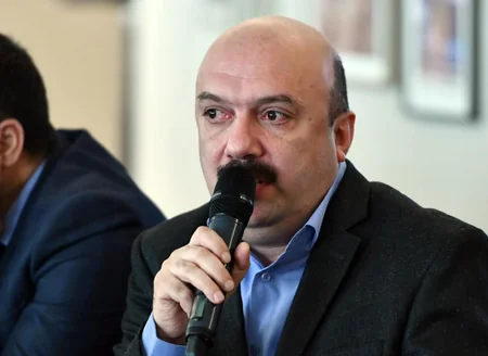 Fərid Qayıbov idman mediasının nümayəndələri ilə görüşüb