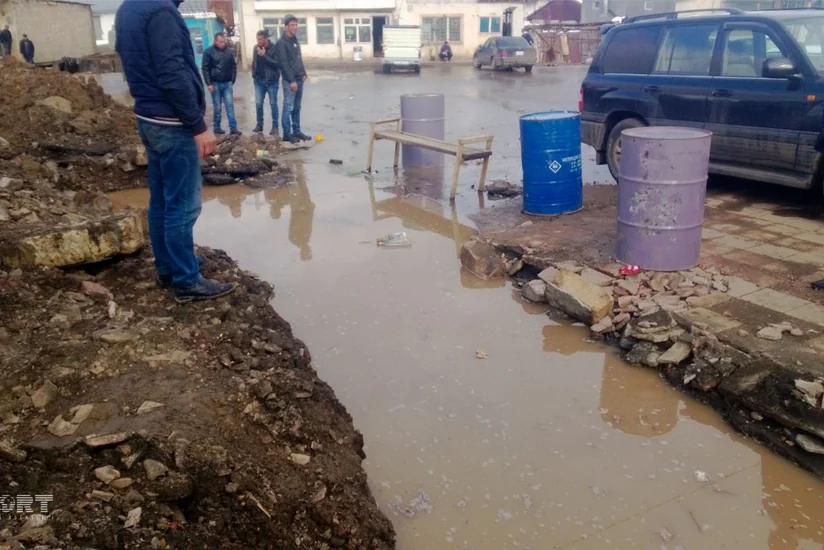 ​Lerikdə rayon mərkəzini su basıb - FOTO