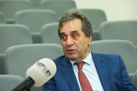 Siyavuş Kərimi: Məktəbli övladlarım da Prezident İlham Əliyevin çıxışlarını böyük həvəslə izləyirlər - MÜSAHİBƏ