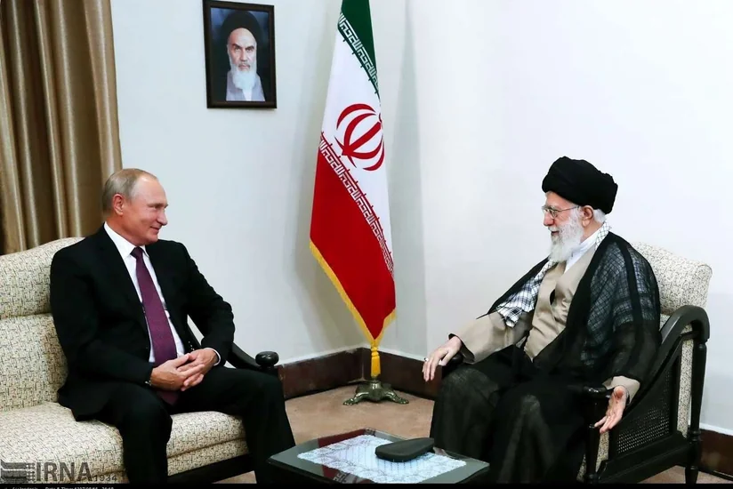 Хаменеи заявил, что РФ и Иран могут сотрудничать по вопросам сдерживания США