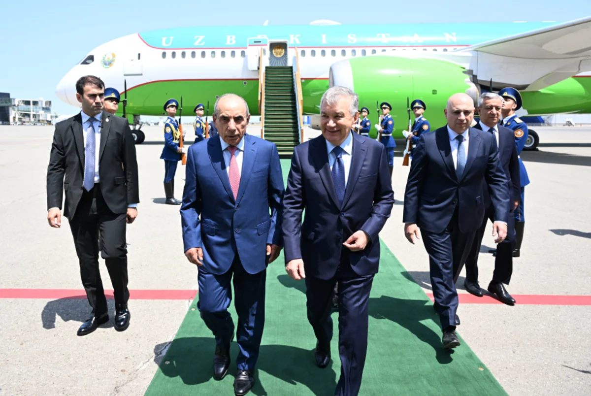 President of Uzbekistan arrives in Azerbaijan on state visit