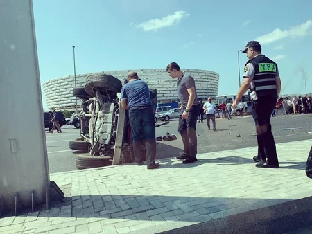 Hava limanı yolunda ağır qəza səbəbindən tıxac yaranıb