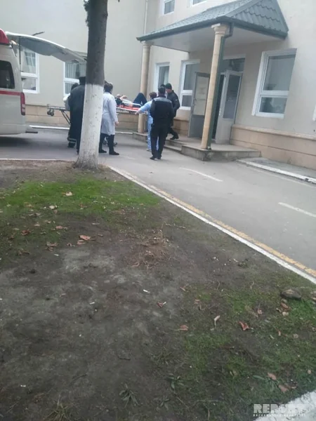 В Гахе автомобиль врезался в дерево и загорелся - ФОТО - ВИДЕО - ОБНОВЛЕНО