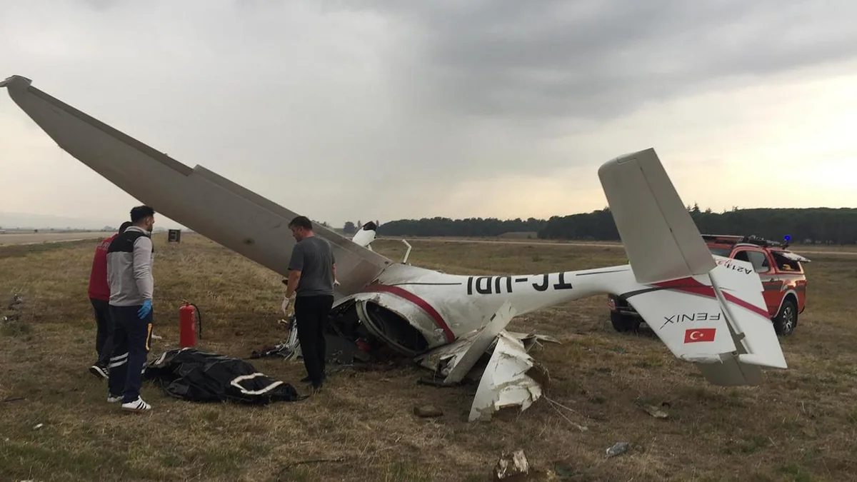 Training aircraft crashes in Bursa, pilots die