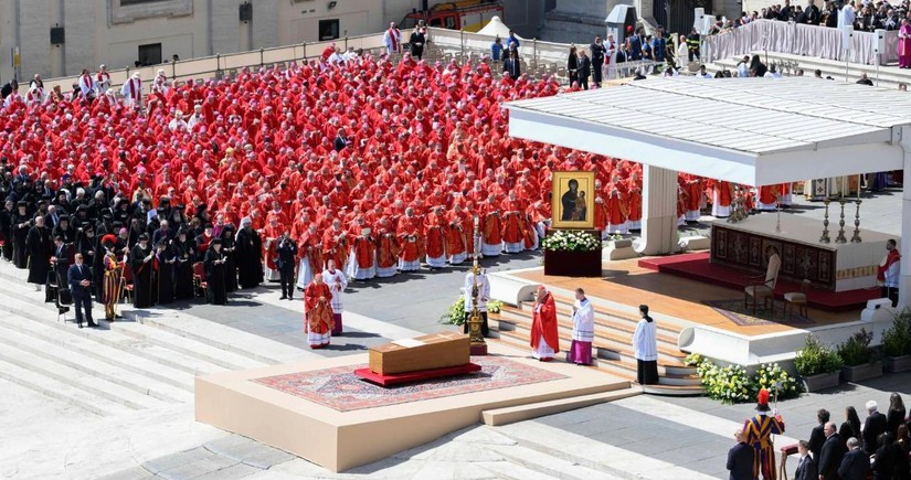 Roma Papası Fransisk dəfn edilib - YENİLƏNİB