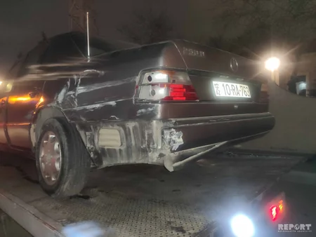 На проспекте Бабека столкнулись два автомобиля - ФОТО