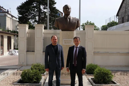 Kişineu Bakı ilə əməkdaşlıq müqaviləsi imzalamağı təklif edir