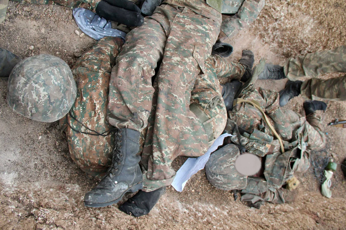 Zəngəzurda erməni hərbçi yanıb