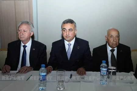 102 nəfər and içərək vəkil olub