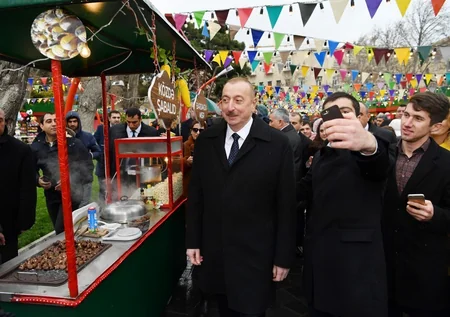 Prezident İlham Əliyev Novruz bayramı münasibətilə ümumxalq şənliyində iştirak edib - YENİLƏNİB-3