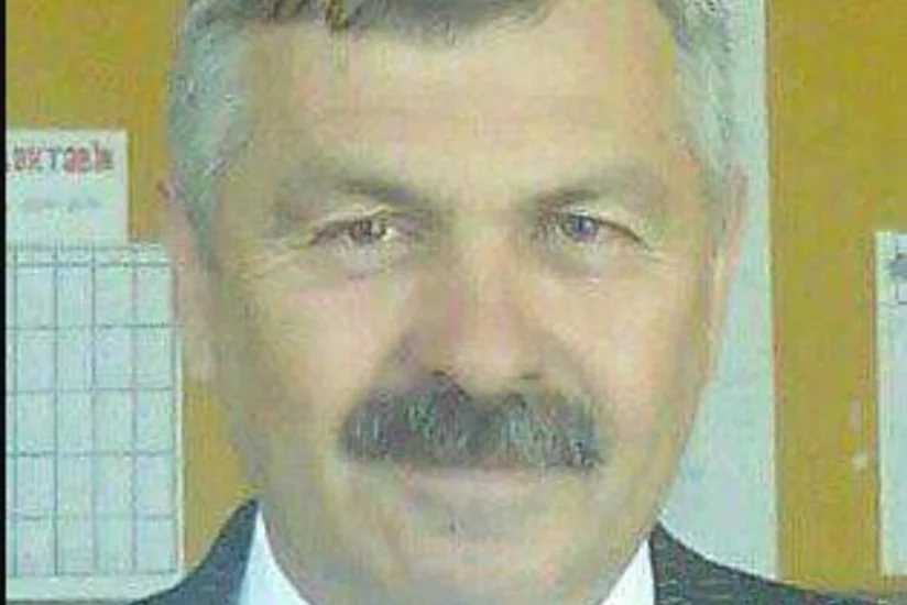 Qaxda məktəb direktoru qəzaya düşərək xəsarət alıb