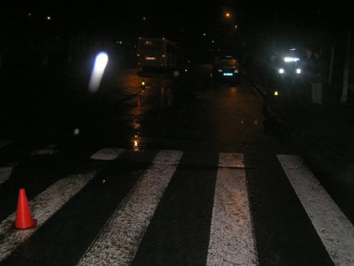 Şirvanda yaşlı qadını maşın vuraraq öldürüb