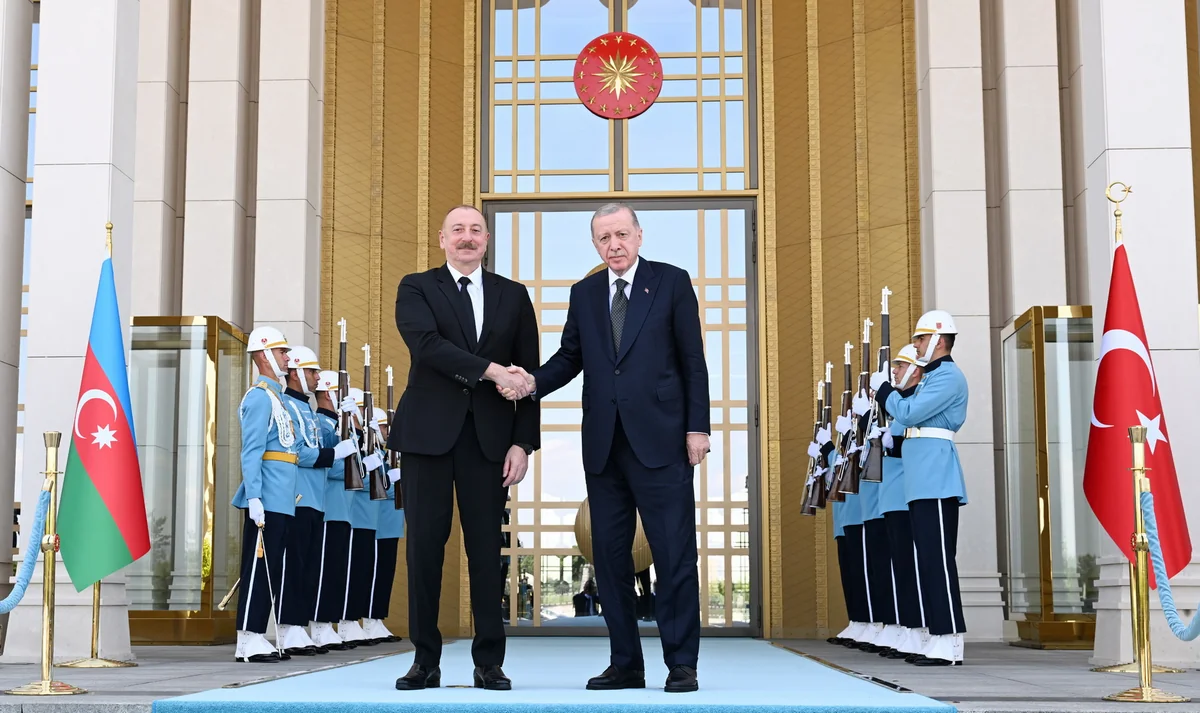 Ilham Aliyev congratulates Turkish president on Republic Day