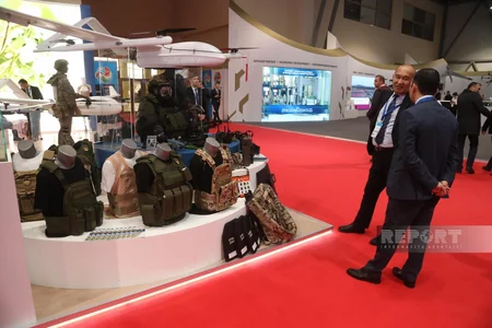 Tacikistan Prezidenti SPECA sərgisini ziyarət edib