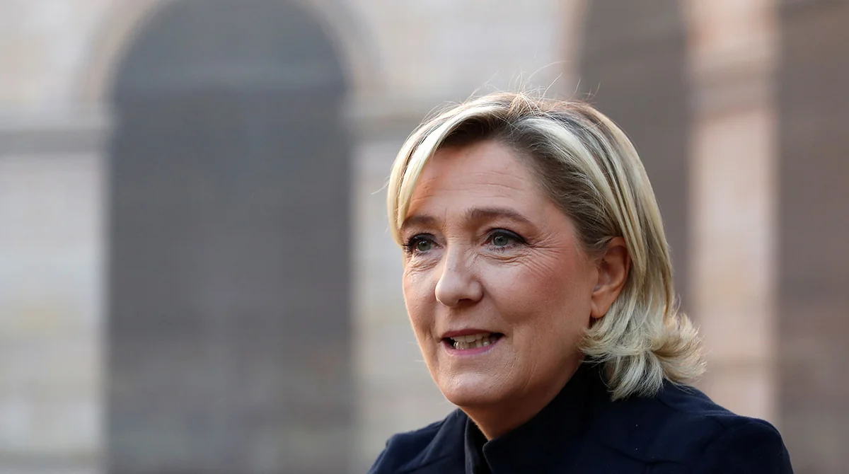 Thousands rally in support of Le Pen in Paris