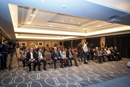 Azercellin abunəçilərinin sayı 4,5 mln.-u ötüb