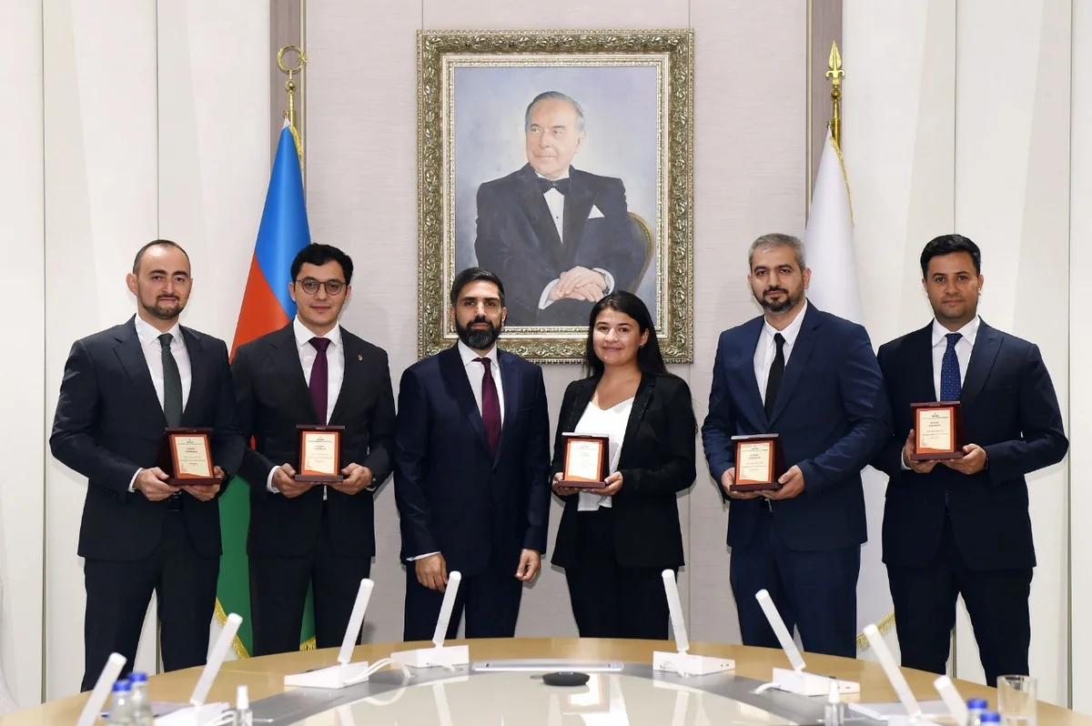 Глава SOCAR встретился с победителями конкурса Yüksəliş