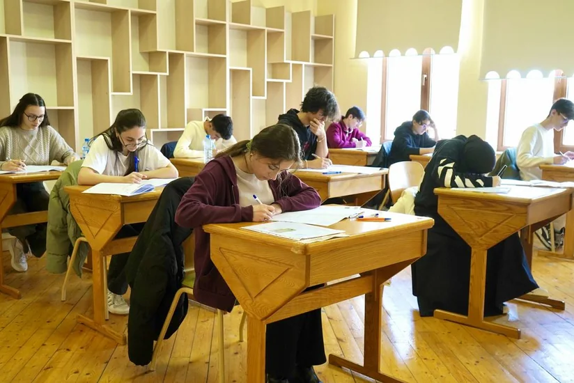 DİM: Yeddi şagird imtahandan xaric edilib
