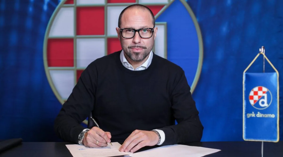 Dinamo maaşa görə qovulan baş məşqçiyə əvəzləyici tapdı