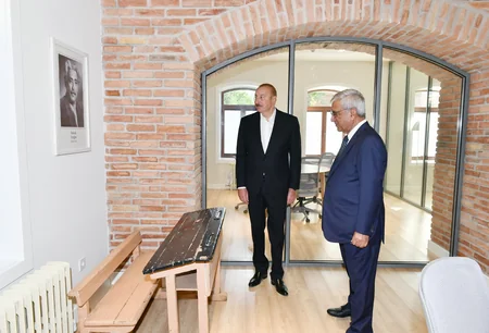 İlham Əliyev Qazax Müəllimlər Seminariyası ADA Universiteti Qazax Mərkəzində yaradılan şəraitlə tanış olub - YENİLƏNİB