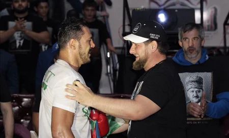 ​Zabit Səmədov bosniyalı rəqibi Dzevad Poturaka qalib gəlib - VİDEO