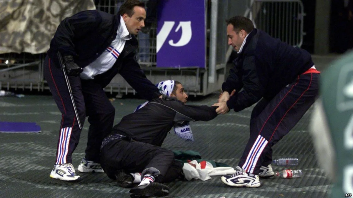 Əlcəzairdə futbol matçında iğtişaş baş verib, 42 nəfər həbs olunub