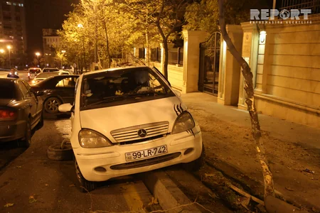 Bakıda sərxoş sürücü avtomobil ilə qarşı zolağa çıxaraq qəza törədib - FOTO - VİDEO - YENİLƏNİB