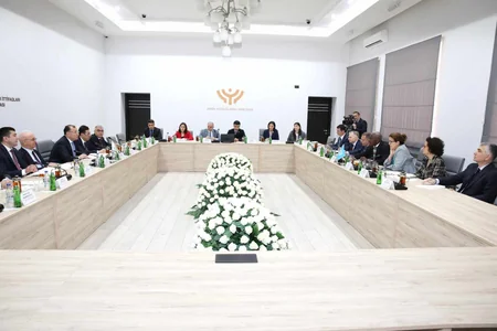 BƏT-in Baş direktoru Azərbaycan Həmkarlar İttifaqları Konfederasiyasında olub