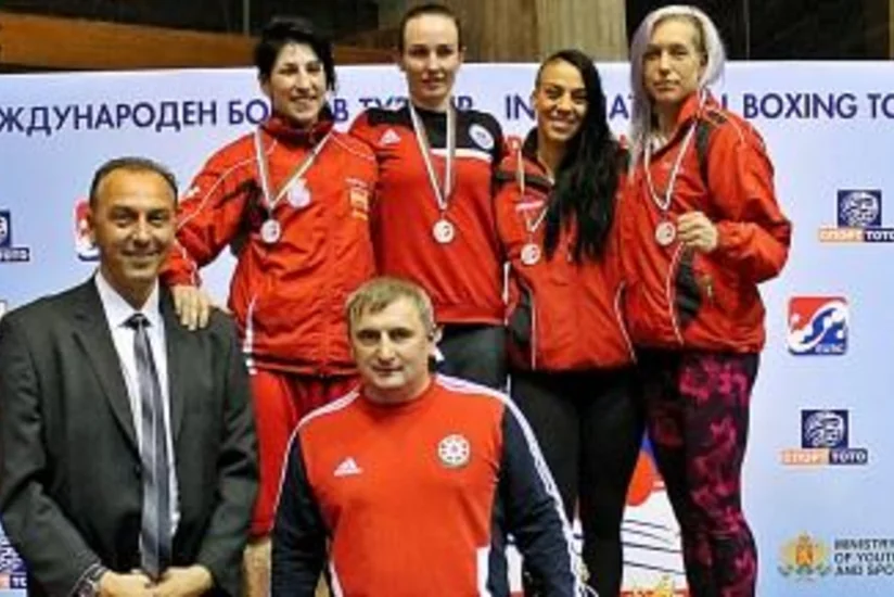 Azərbaycan boksçusu Bolqarıstanda qızıl medal qazanıb