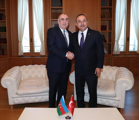 Elmar Məmmədyarov Mövlud Çavuşoğlu ilə görüşüb